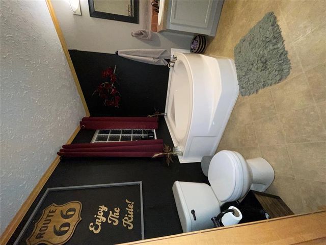 3650 E Copper Drive, Guthrie, OK 73044