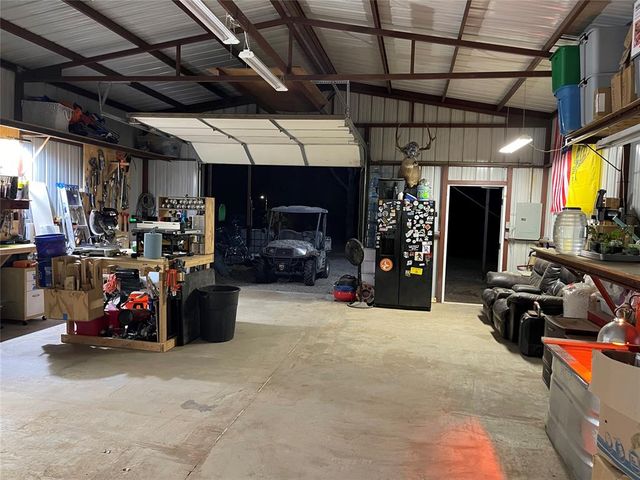 3650 E Copper Drive, Guthrie, OK 73044