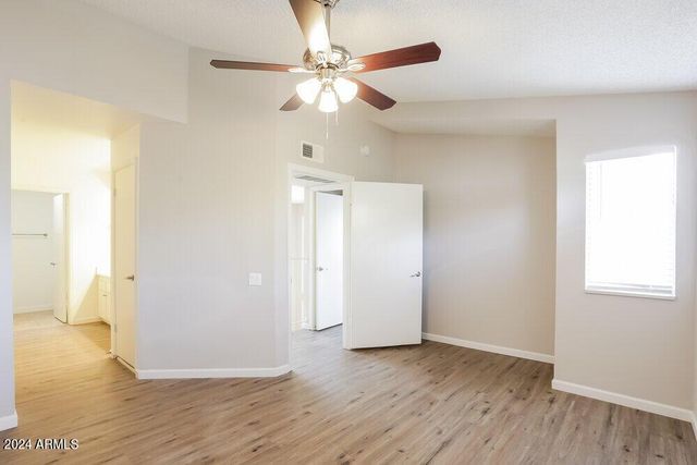 7030 S 42nd Street, Phoenix, AZ 85042