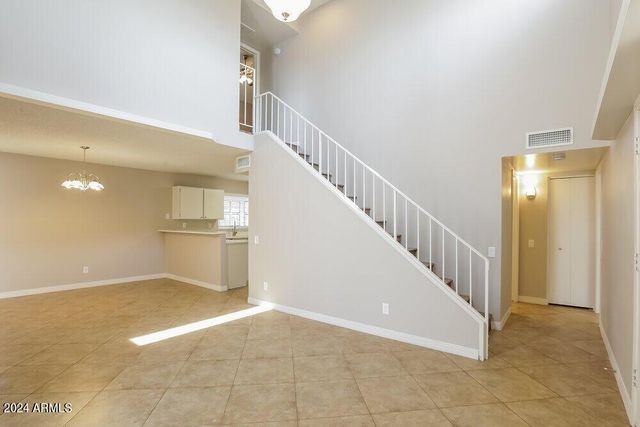 7030 S 42nd Street, Phoenix, AZ 85042