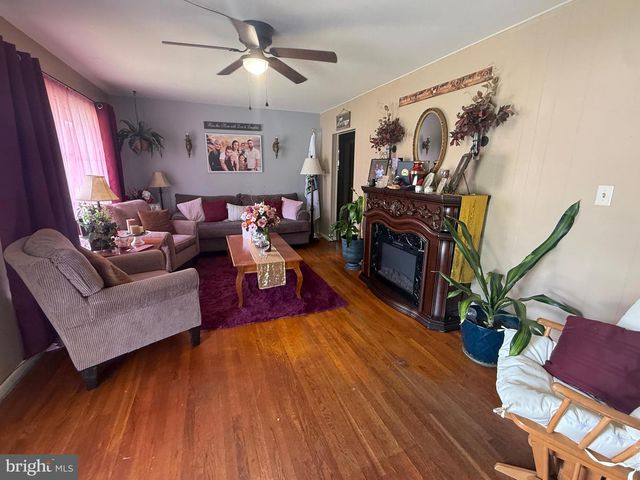420 REDWOOD DR, Lancaster, PA 17603