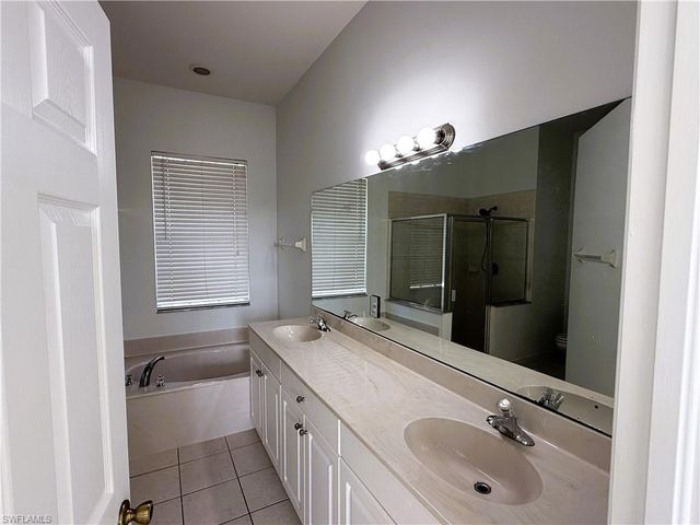 1280 12th AVE NE, Naples, FL 34120