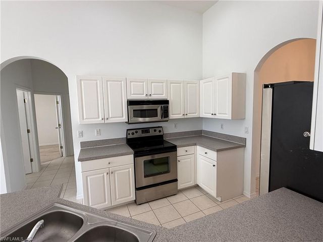 1280 12th AVE NE, Naples, FL 34120