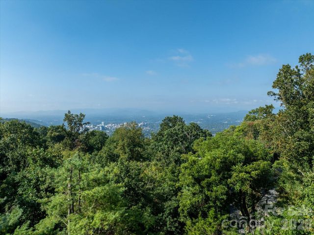 99999 Westhaven Drive 32, Asheville, NC 28804