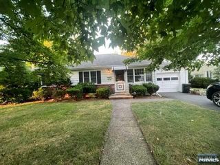 75 Delmar Avenue, Glen Rock, NJ 07452