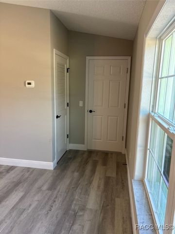 2290 W Menores Drive, Citrus Springs, FL 34434