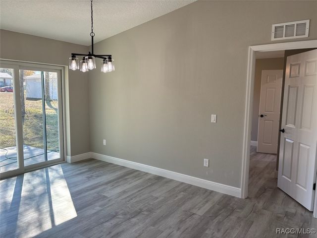 2290 W Menores Drive, Citrus Springs, FL 34434