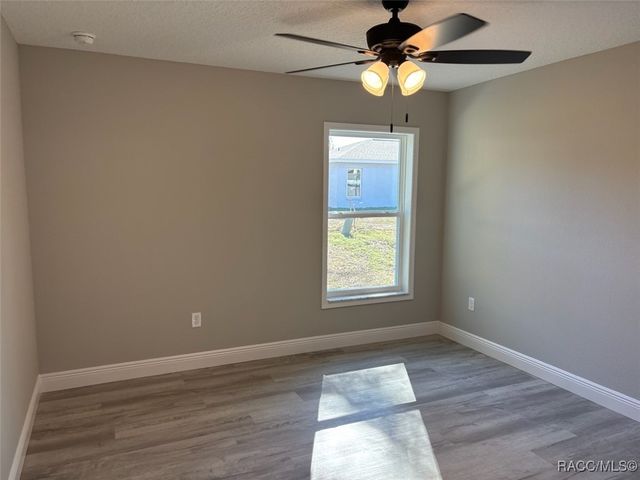 2290 W Menores Drive, Citrus Springs, FL 34434