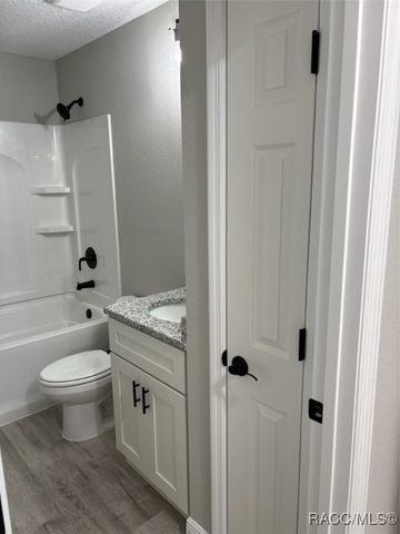 2290 W Menores Drive, Citrus Springs, FL 34434