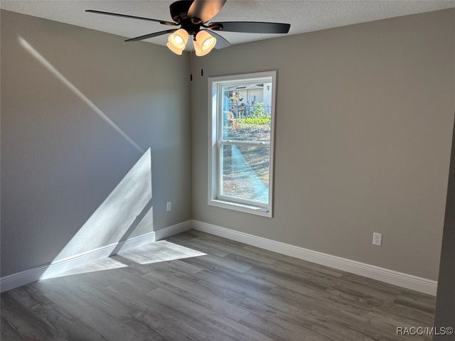 2290 W Menores Drive, Citrus Springs, FL 34434