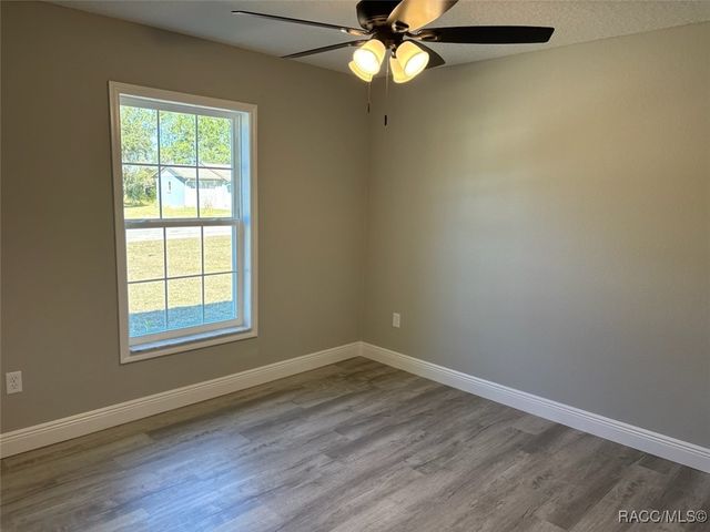 2290 W Menores Drive, Citrus Springs, FL 34434