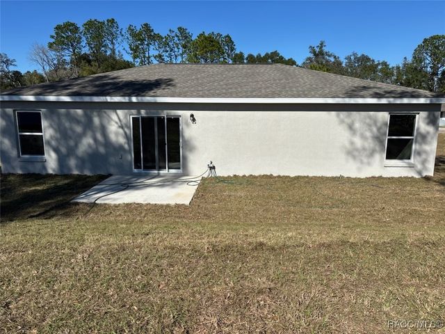 2290 W Menores Drive, Citrus Springs, FL 34434