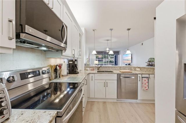 2506 Orchid Bay DR Z102, Naples, FL 34109