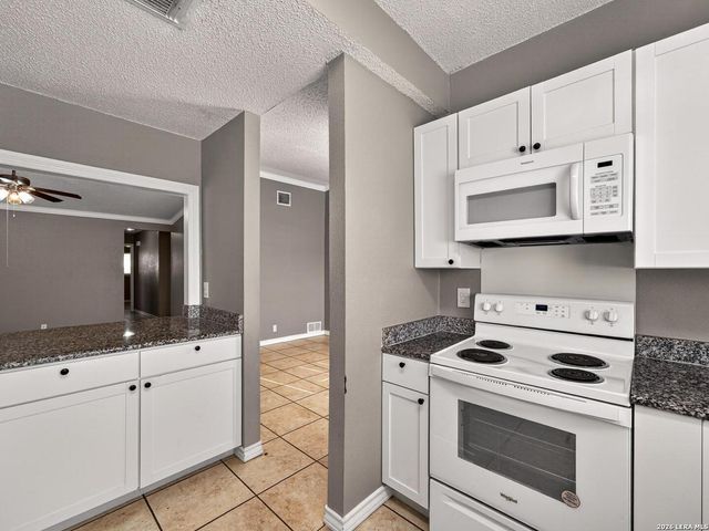 8406 Forest Ridge, San Antonio, TX 78239