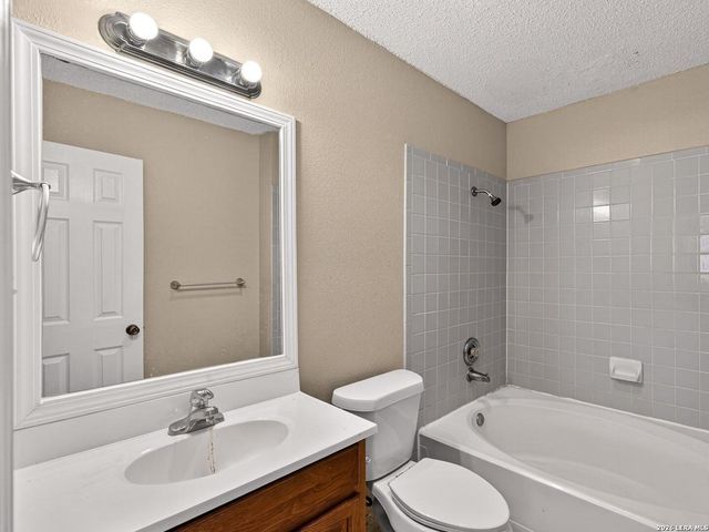 8406 Forest Ridge, San Antonio, TX 78239