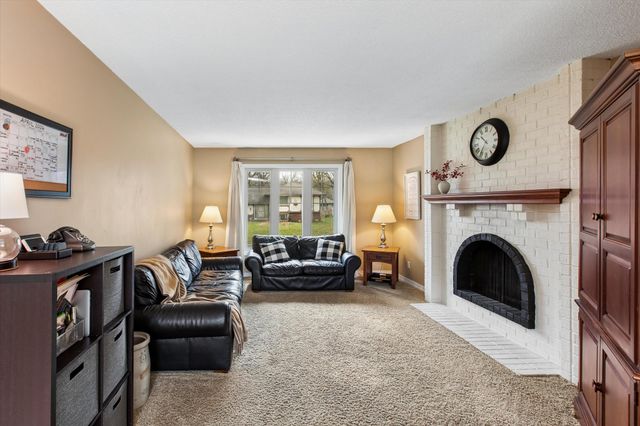 324 Hillcrest Lane, Burnsville, MN 55337