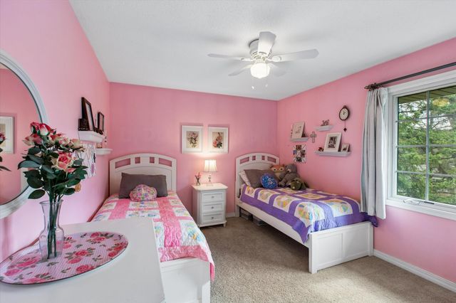 324 Hillcrest Lane, Burnsville, MN 55337