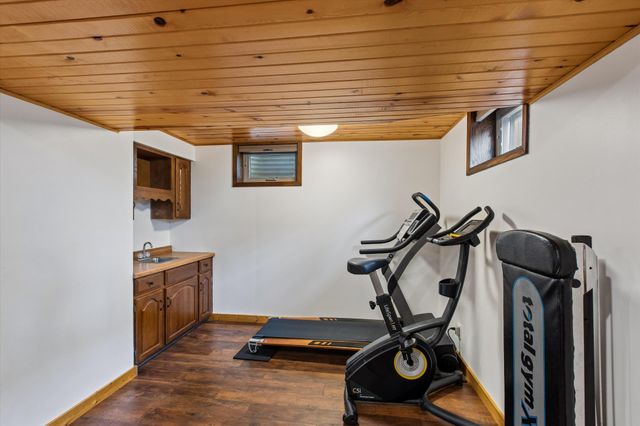 324 Hillcrest Lane, Burnsville, MN 55337