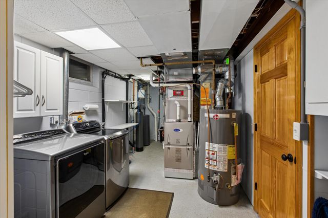 324 Hillcrest Lane, Burnsville, MN 55337