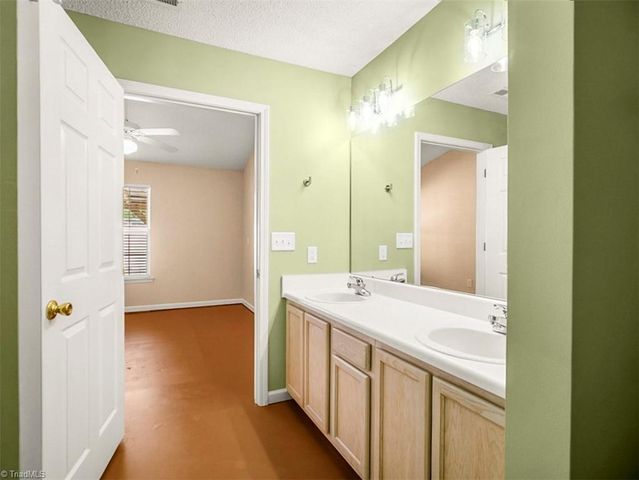 101 Oakmont Circle, Archdale, NC 27263