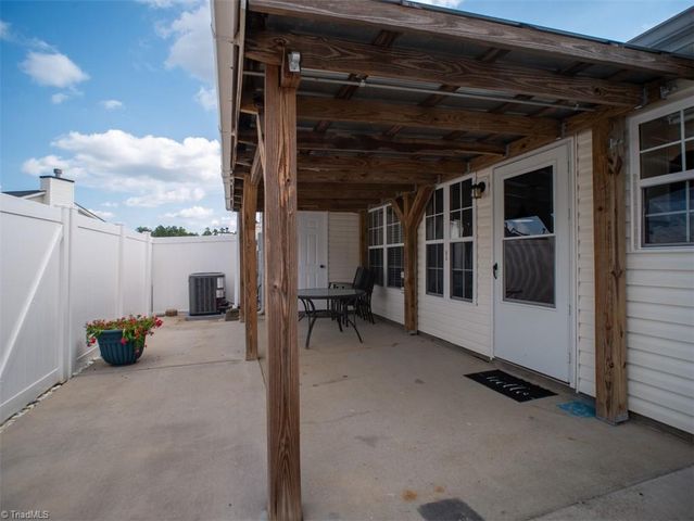 101 Oakmont Circle, Archdale, NC 27263