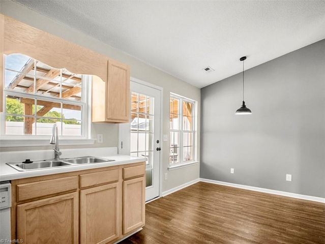 101 Oakmont Circle, Archdale, NC 27263