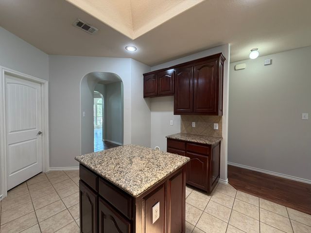 2105 Laurel Forest Drive, Fort Worth, TX 76177