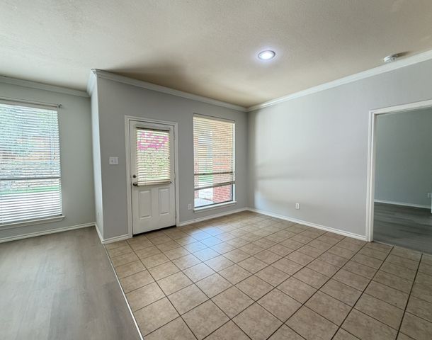 2105 Laurel Forest Drive, Fort Worth, TX 76177