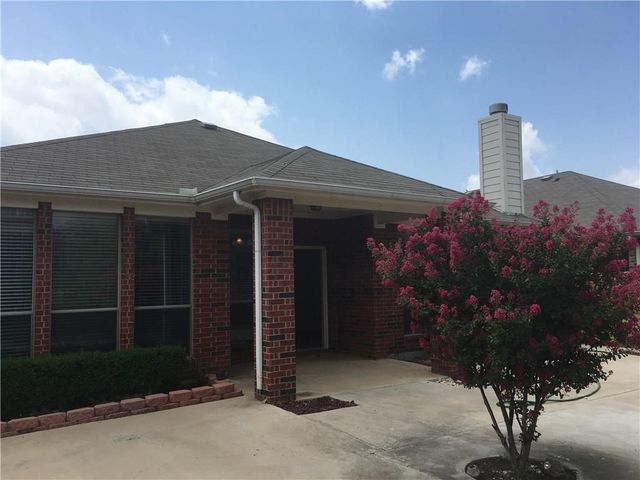 2105 Laurel Forest Drive, Fort Worth, TX 76177