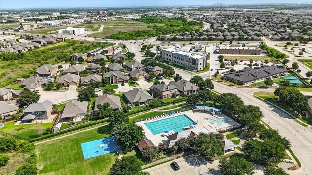 2105 Laurel Forest Drive, Fort Worth, TX 76177