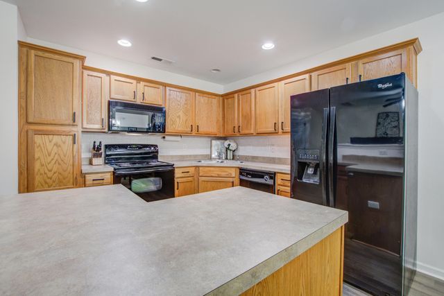 8674 Grassy Oak Trail, North Charleston, SC 29420