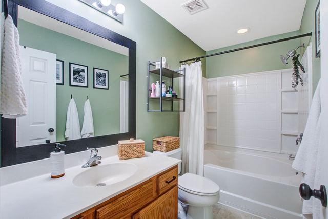 8674 Grassy Oak Trail, North Charleston, SC 29420