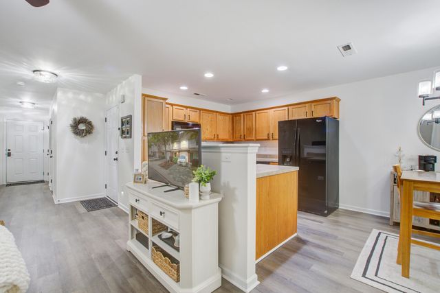 8674 Grassy Oak Trail, North Charleston, SC 29420