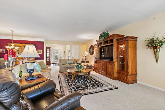 12663 Bluebell Avenue, Huntley, IL 60142