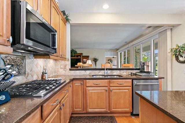 12663 Bluebell Avenue, Huntley, IL 60142