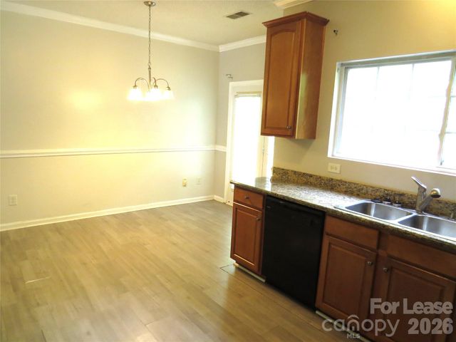 2738 Highland Park Drive, Charlotte, NC 28269