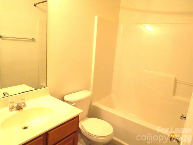 2738 Highland Park Drive, Charlotte, NC 28269