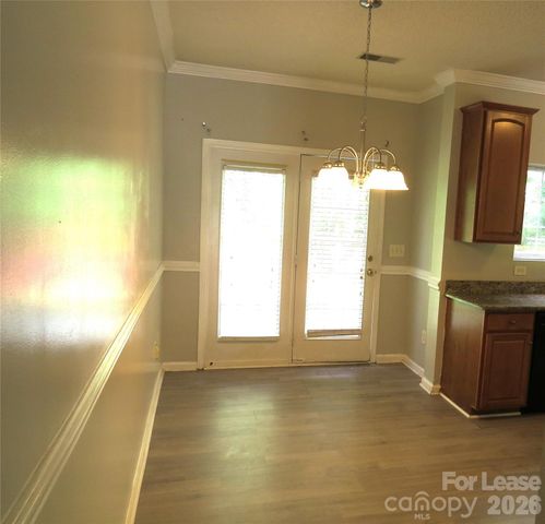 2738 Highland Park Drive, Charlotte, NC 28269
