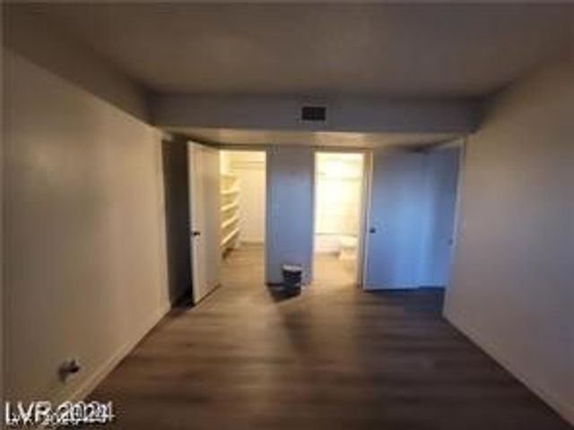 615 South Royal Crest Circle 10, Las Vegas, NV 89169