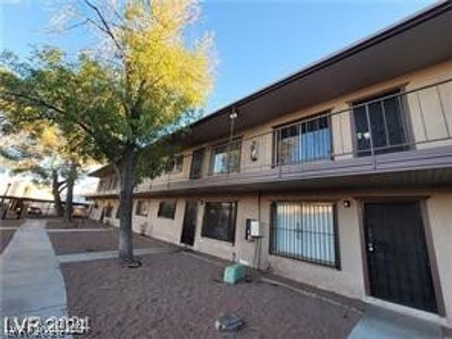 615 South Royal Crest Circle 10, Las Vegas, NV 89169