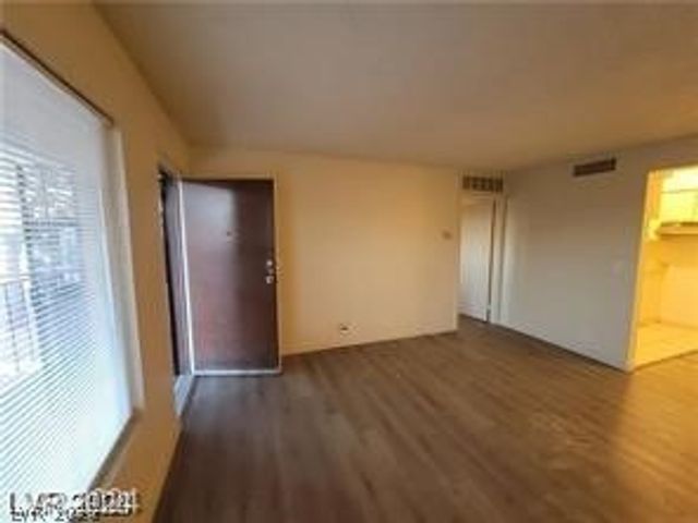 615 South Royal Crest Circle 10, Las Vegas, NV 89169
