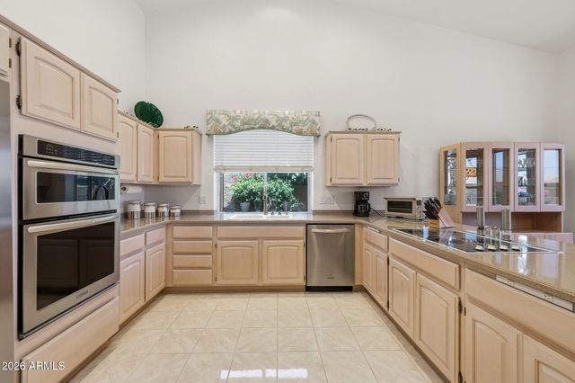 15395 W FAIRMOUNT Avenue, Goodyear, AZ 85395