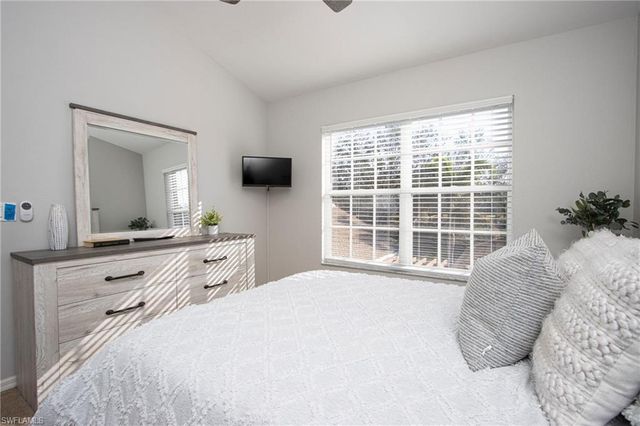 5705 Heron LN 806, Naples, FL 34110