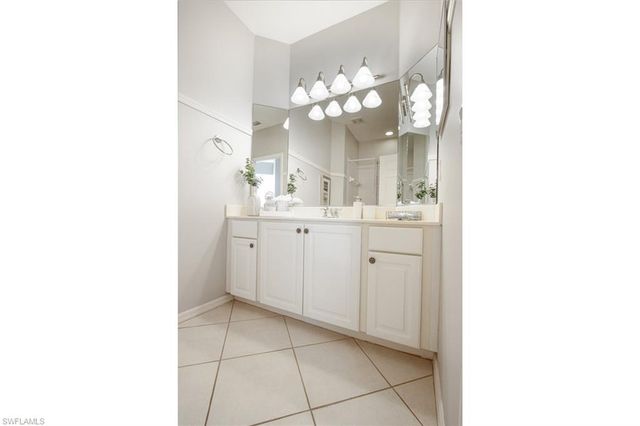 5705 Heron LN 806, Naples, FL 34110