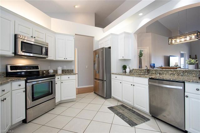 5705 Heron LN 806, Naples, FL 34110