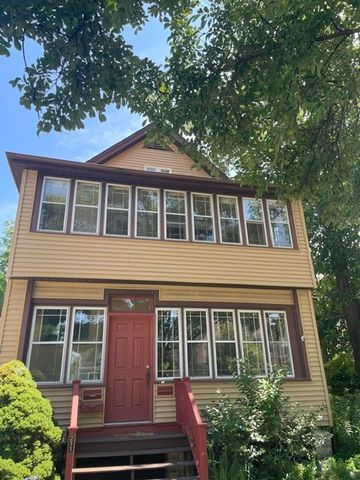 211 N Larch Avenue, Elmhurst, IL 60126