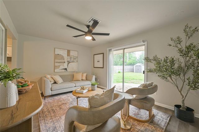 1021 W Woodcrest Drive, Midwest City, OK 73110