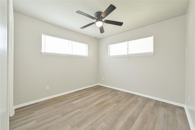 1021 W Woodcrest Drive, Midwest City, OK 73110