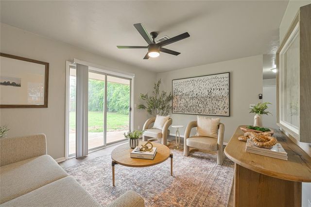 1021 W Woodcrest Drive, Midwest City, OK 73110