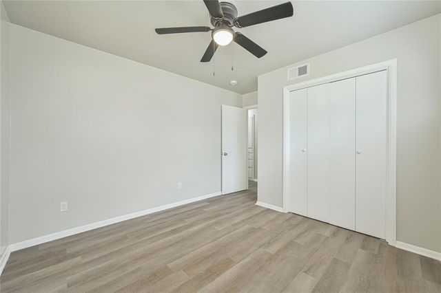 1021 W Woodcrest Drive, Midwest City, OK 73110